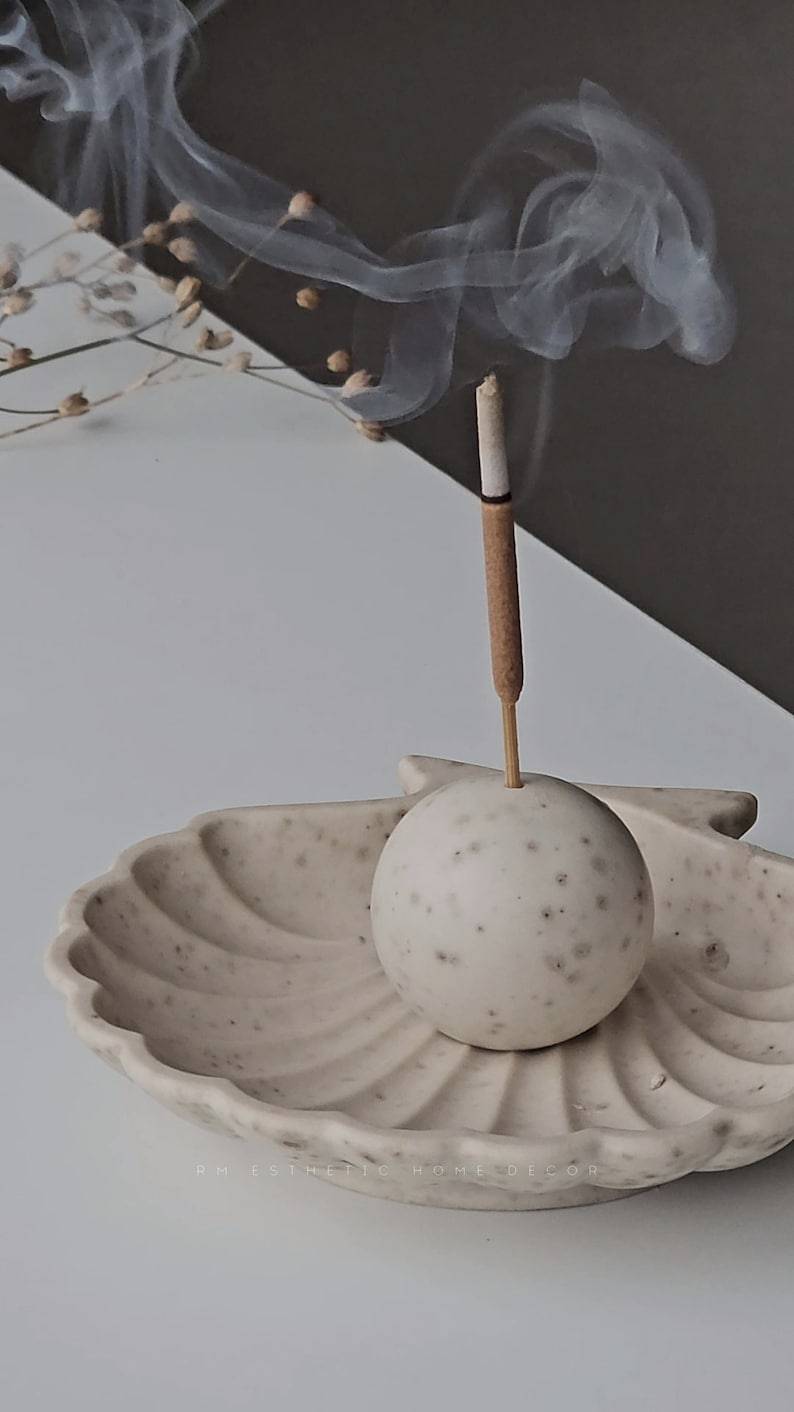 PETTINE Scallop Pearl Shell Incense Stick Holder