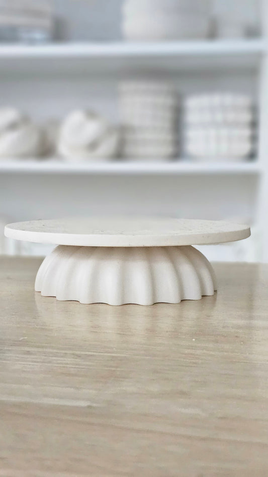 Seashell Ripple Pedestal Tray